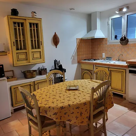 La Chouette De Camargue איגוס-מורטס